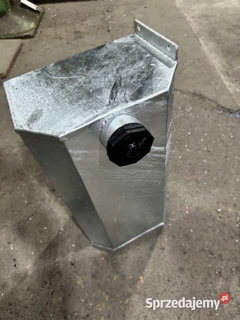 Żłób koryto paśnik konia bydła metalowy wielkopolskie Gostyń