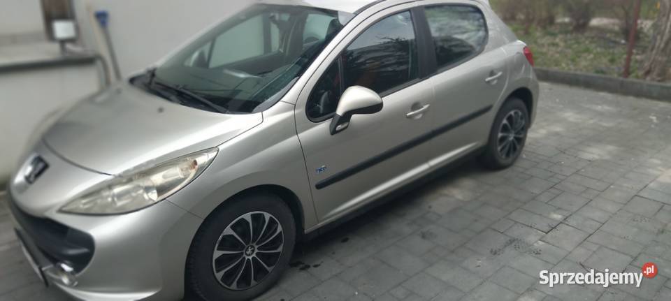 Zadbany Peugeot 207 95KM Kielce