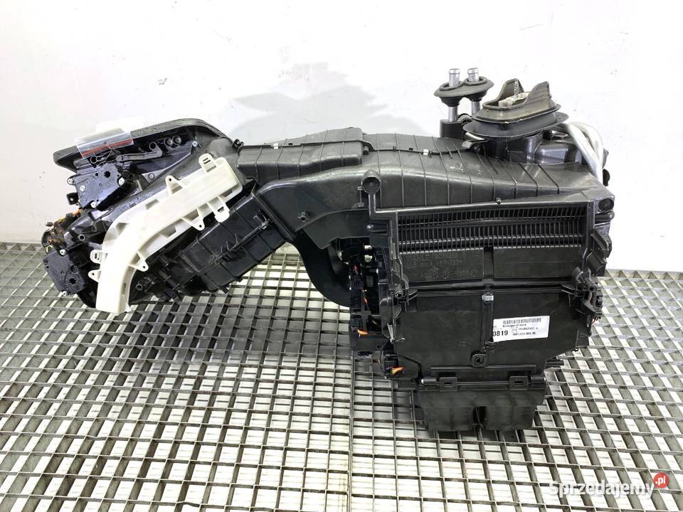 NAGRZEWNICA KOMBAJN AUDI A8 D5 4M1820005BL osobowe