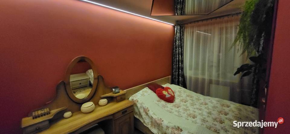 2 pokoje z balkonem Piwnica z prądem Do Kraków sprzedam