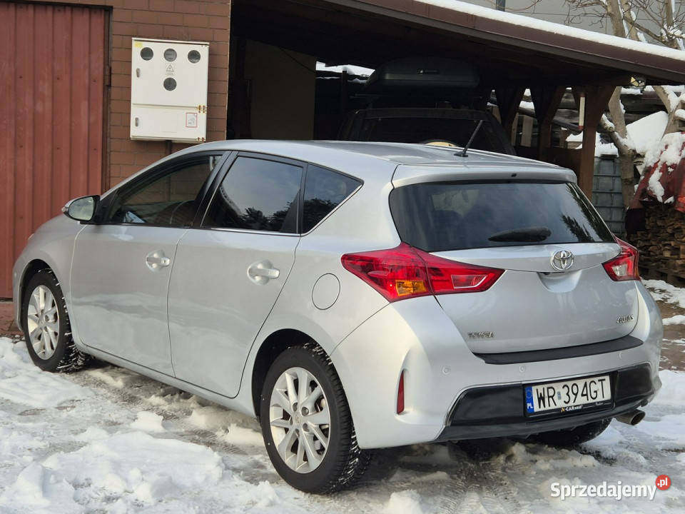 Toyota Auris 2013r 16B 133 Bogata Piękna Stan elektryczne lusterka mazowieckie Radom