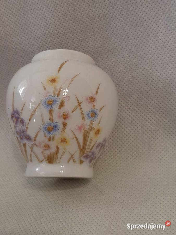 Piękny porcelanowy wazonik Made in Taiwan Inowrocław