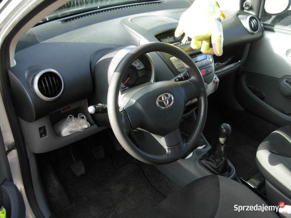 Toyota Aygo 10 kpl opon letnich bagażnik dachowy