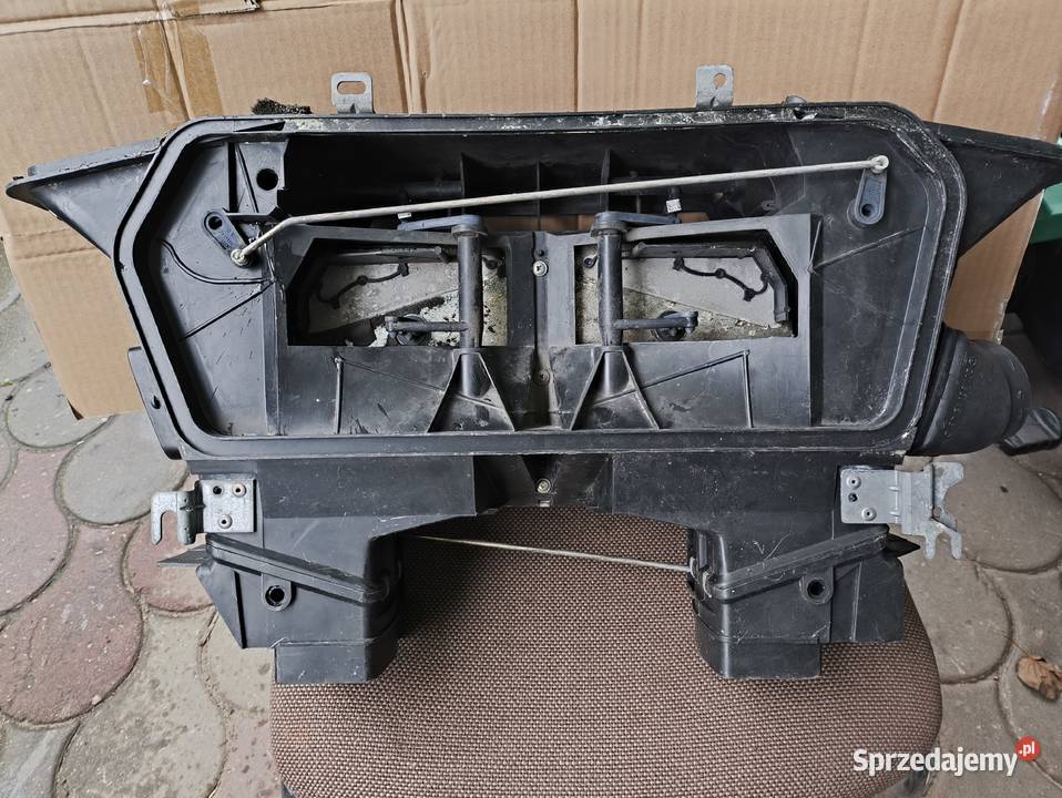 Mercedes 190 W201 nagrzewnica kompletna obudowa osobowe Skarżysko-Kamienna