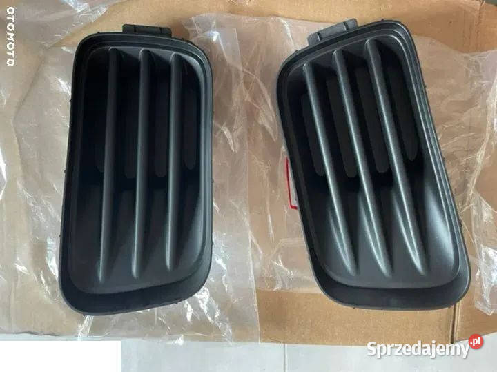 Honda Accord VII zaślepka halogenu L R Kozubszczyzna
