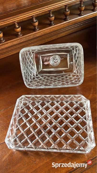 Kryształowa maselnica Serownica Elegancka Porcelana i szkło pomorskie Gdańsk