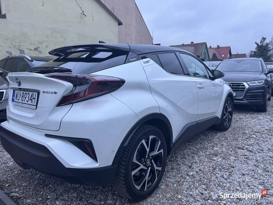 Toyota CHR salon Polska lakier metallic Mława