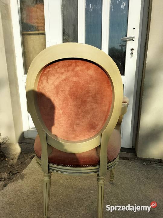 Krzesła medaliony Krzesła Dziwigórz