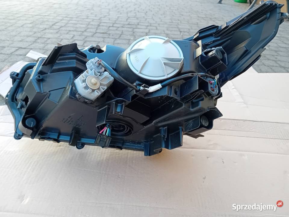 Lampa lewa Lexus NX 300h 2017 przed liftem podlaskie Hajnówka