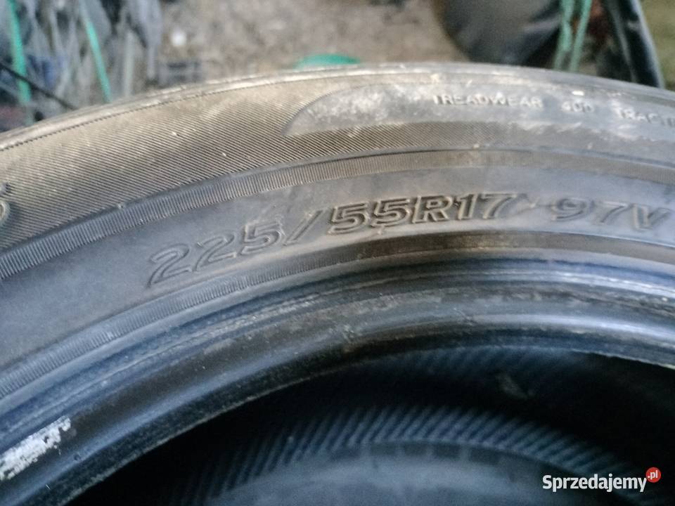 Komplet opon letnich 22555 R17 55 Blizocin