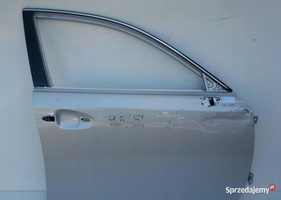 LEXUS IS 220 DRZWI PRAWY PRZÓD osobowe Nowy Tomyśl