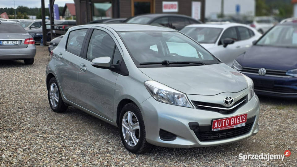 Toyota Yaris klima super stan navi camera klimatyzacja Lębork
