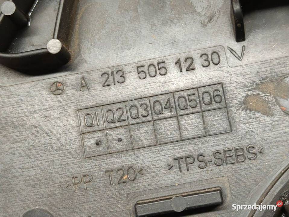 Kierownica Powietrza Prawa Mercedes EKlasa W213