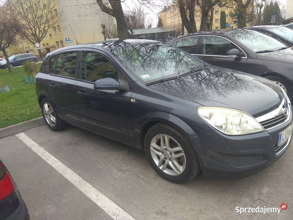 Opel Astra H 17CDTI z uszkodzoną uszczelka pod Krasnystaw sprzedam
