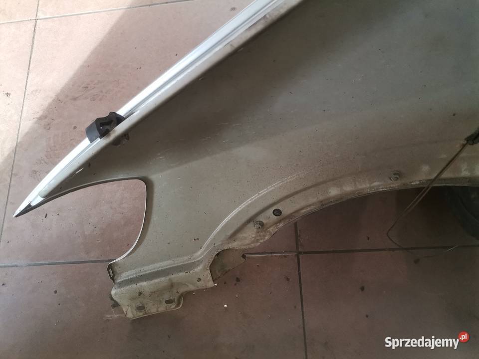 OPEL ZAFIRA A BŁOTNIK PRAWY PRZEDNI PRZÓD Z157 Nowy Sącz