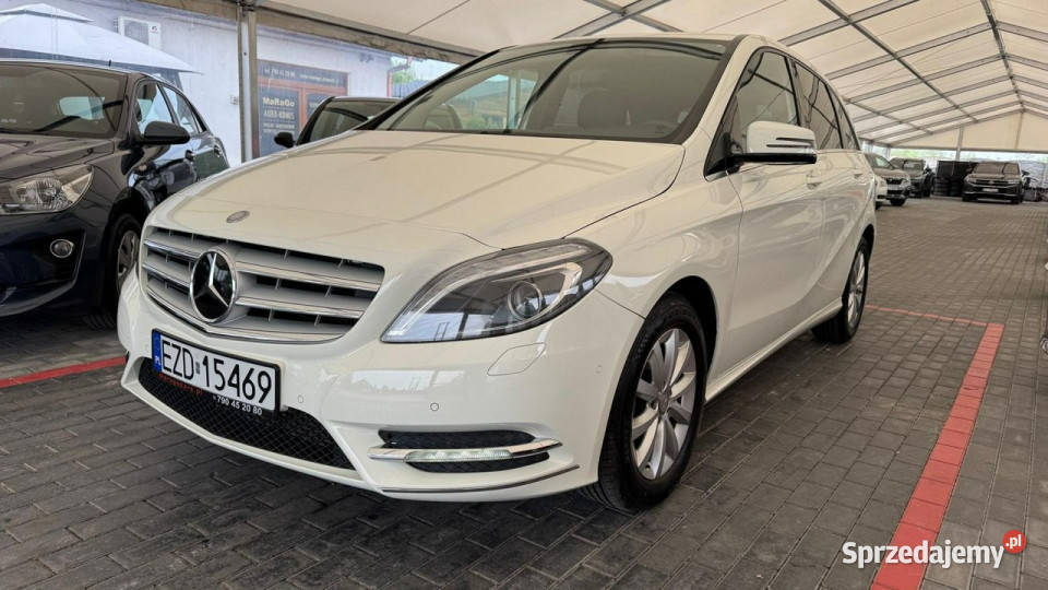 Mercedes B 180 W246 2011 Mercedes-Benz