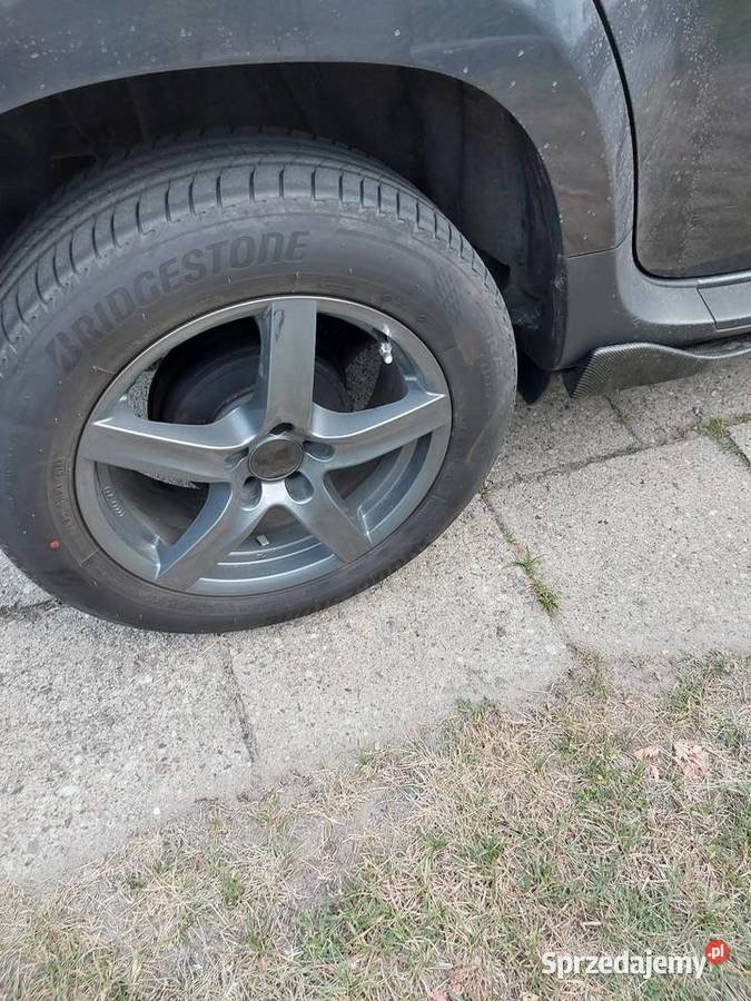 Sprzedam nieuszkodzony sprzedam