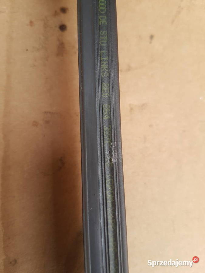 Audi A4 B7 uszczelki pionowe listwy szyby sprzedam