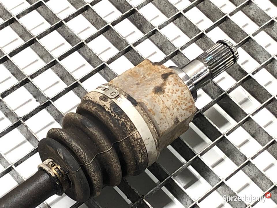 PÓŁOŚ LEWY PRZÓD HYUNDAI ELANTRA V 16 132