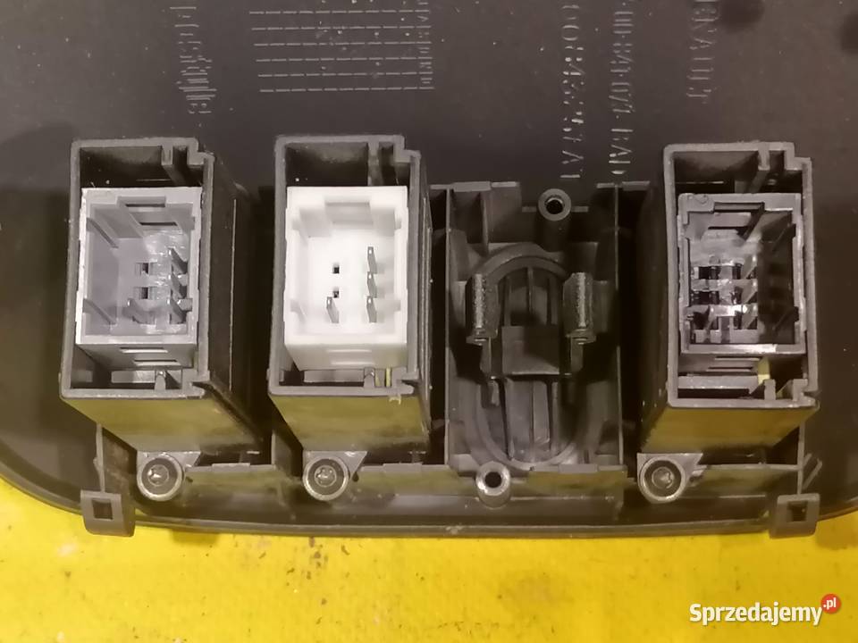 przełączniki 2panel 7700842251Renault Megane 1 sprzedam