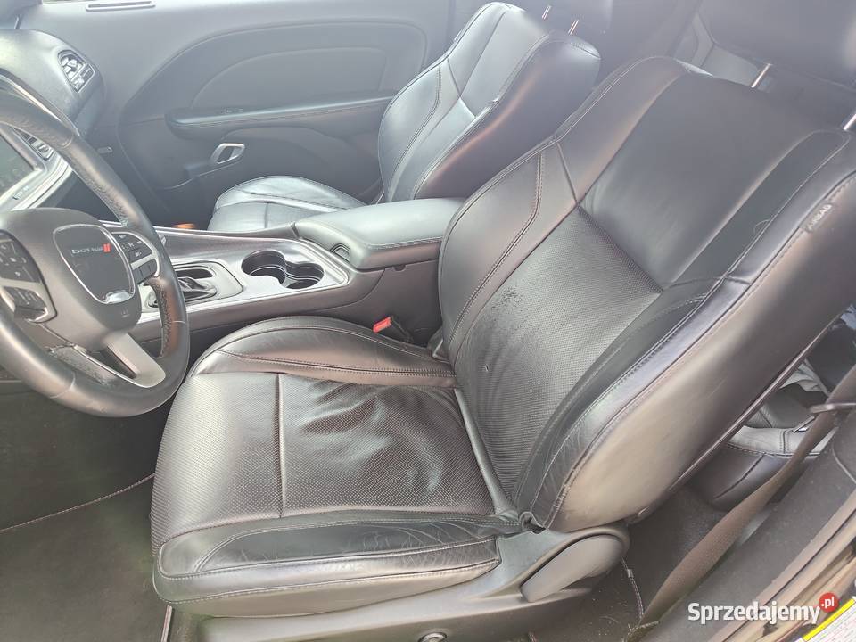 Dodge Challenger SXT Plus niski przebieg ładny Challenger Lębork sprzedam