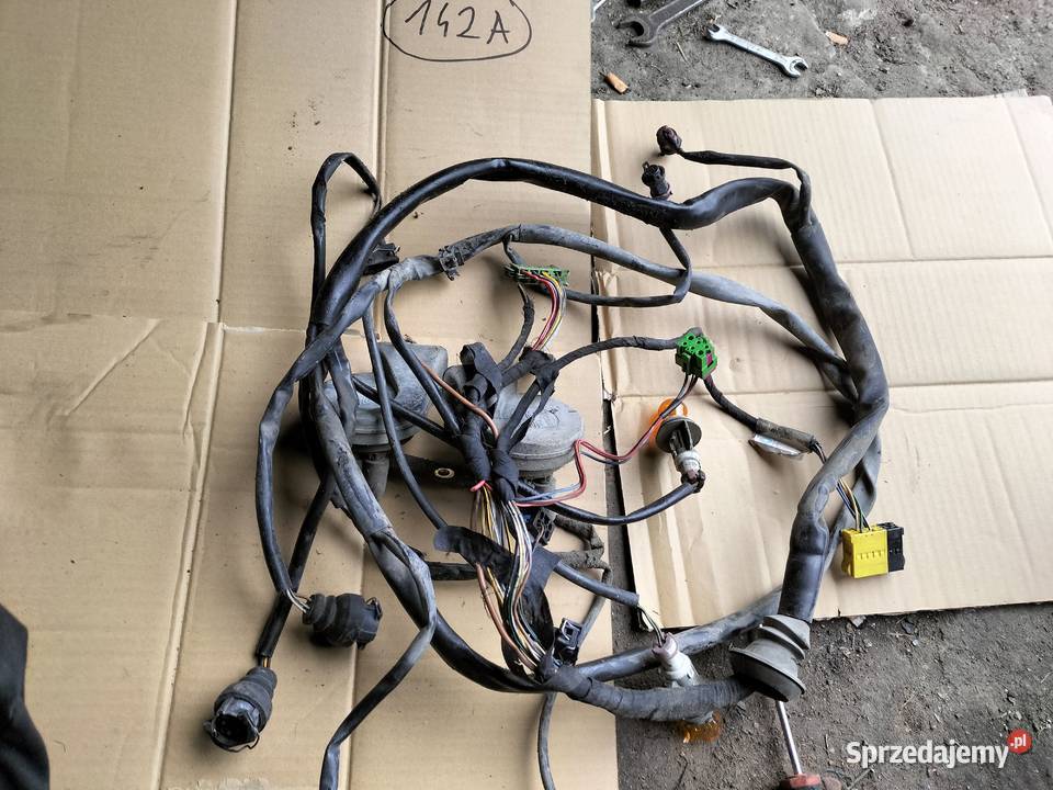 AUDI 80 B4 80B4 WIĄZKA INSTALACJA ŚWIATEŁ PRZODU Kamień-Kolonia