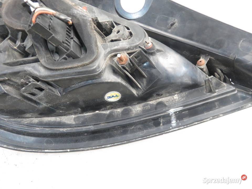LAMPA PRAWA TYLNA OPEL ASTRA III H