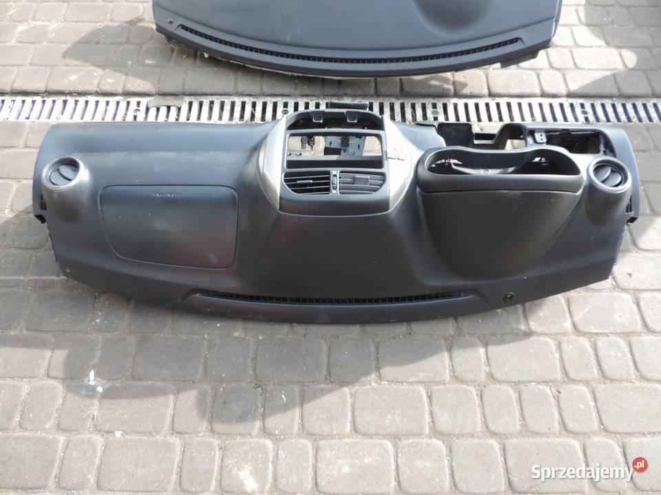 DESKA ROZDZIELCZA KONSOLA TOYOTA RAV4 II FL Rok produkcji 2005 małopolskie