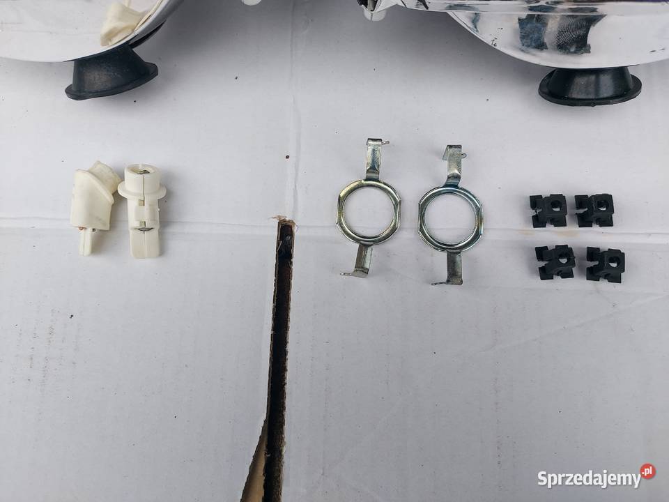 Fiat 126p lampy przód wesem oryginał PRL Poznań