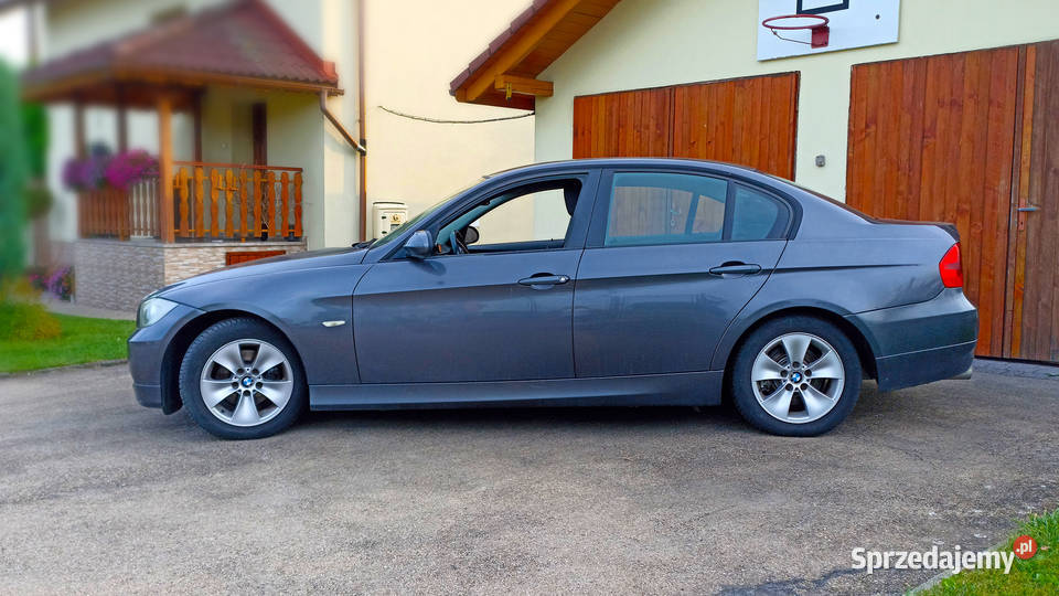 BMW E90 318i benzyna 20 143 2007 benzyna Kęty