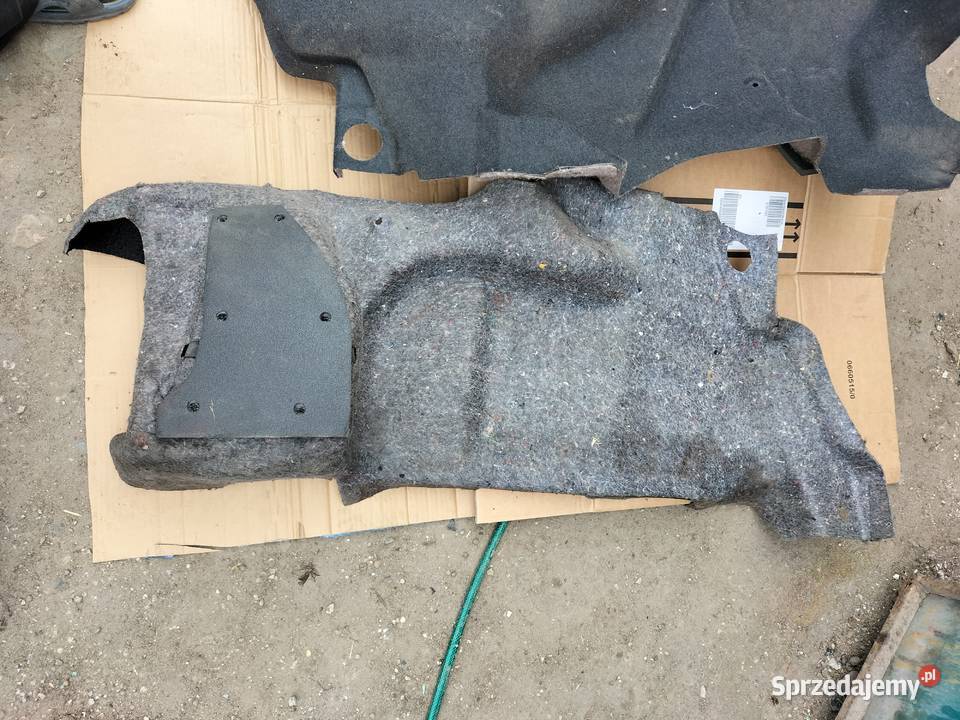 AUDI 80 B3 B4 SEDAN BOCZKI BAGAŻNIKA TAPICERKA lubelskie Kamień-Kolonia