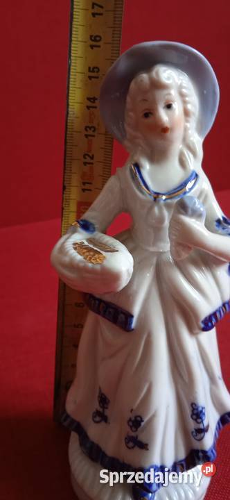 Porcelanowa Figurka Pani Świdnica