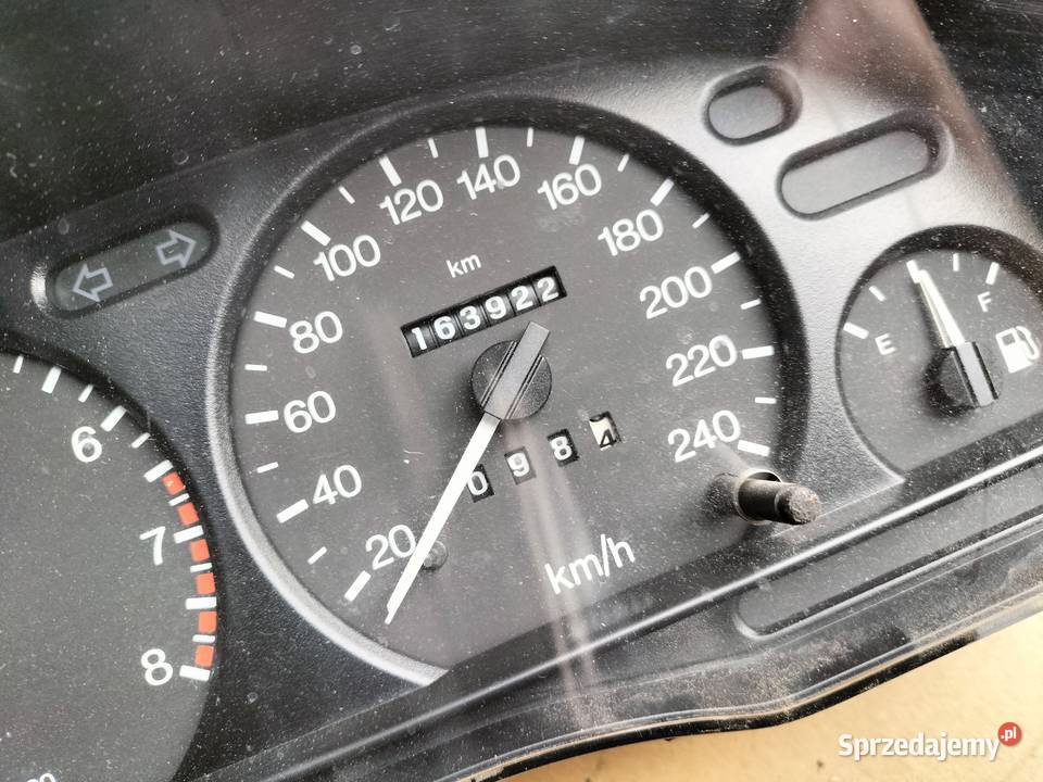 FORD MONDEO MK2 20 18 BENZYNA LICZNIK ZEGARY lubelskie Kamień-Kolonia sprzedam