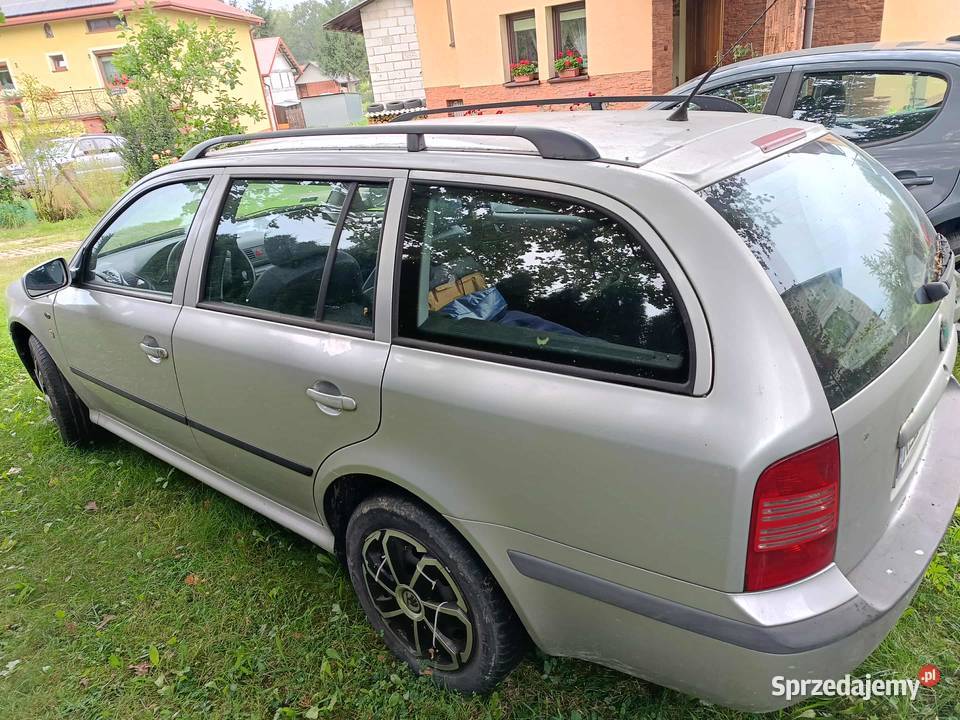 Skoda Octavia 1 BENZLPG 16 centralny zamek Błażowa Górna