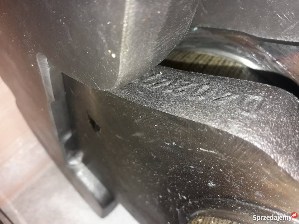 D402147241 V8 MERCEDES 1838 1735 1844 WAŁ Silniki i osprzęt Częstochowa