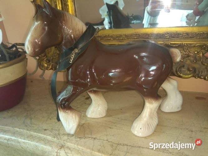 Koń porcelanowy pociągowy 150