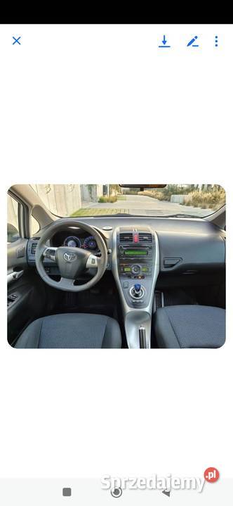 Toyota Auris hybrid 18 2010 r Rok produkcji 2010 Białystok