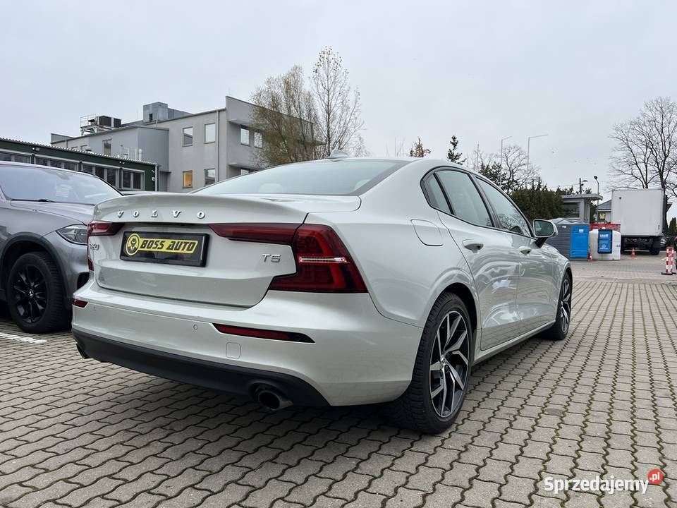 Volvo S60 2020 światła do jazdy dziennej S60 Warszawa