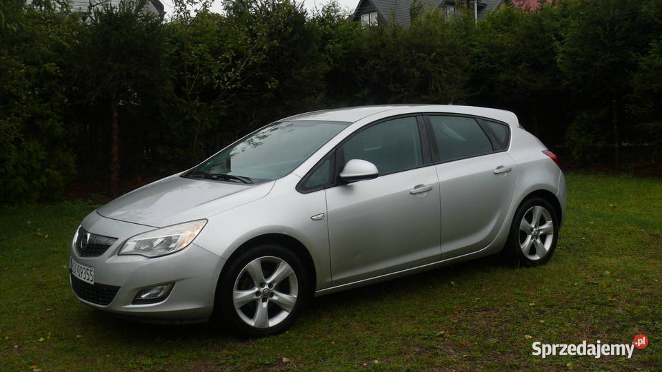 Opel Astra J 2010r16 benzyna sprowadzony