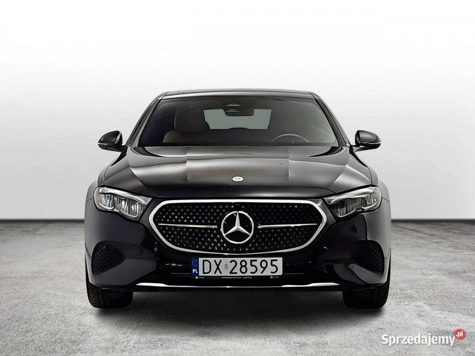 Mercedes E 300 de PHEV Avantgarde Z Polskiego serwisowany w ASO