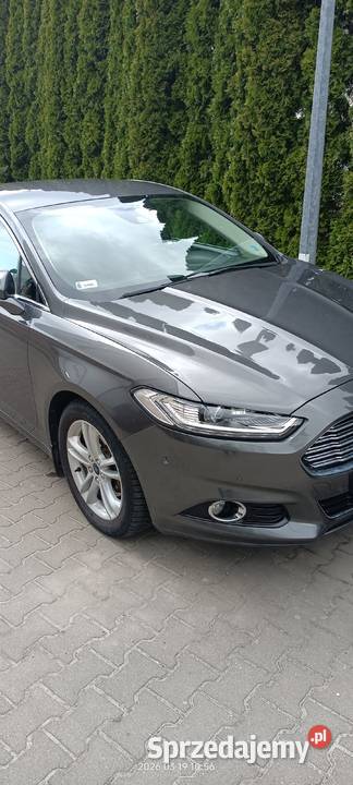 Sprzedam ford mondeo MK5 160 2015 r benzyna poduszka powietrzna
