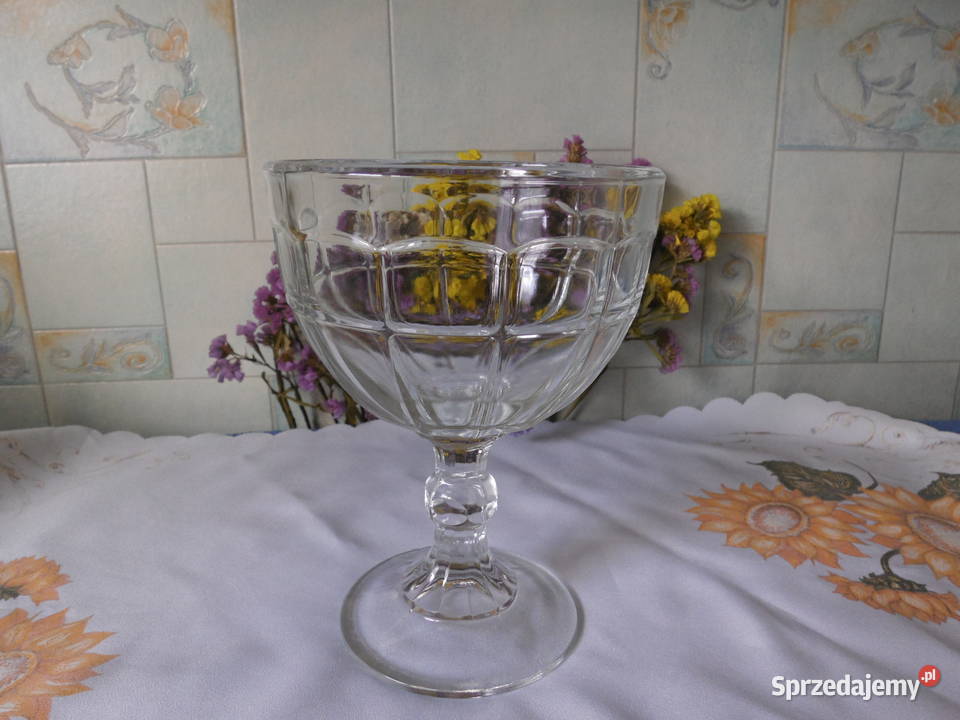 Szklana duża cukiernicapucharek Porcelana i szkło