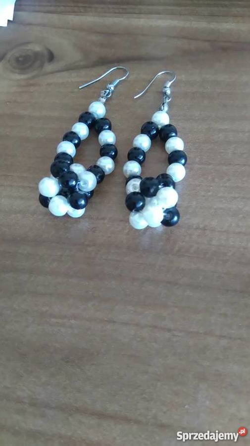 Kolczyki z koralików biało czarne mazowieckie