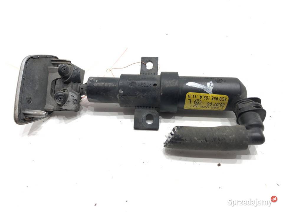 SPRYSKIWACZ REFLEKTORA LEWY PRZÓD VW PASSAT B6