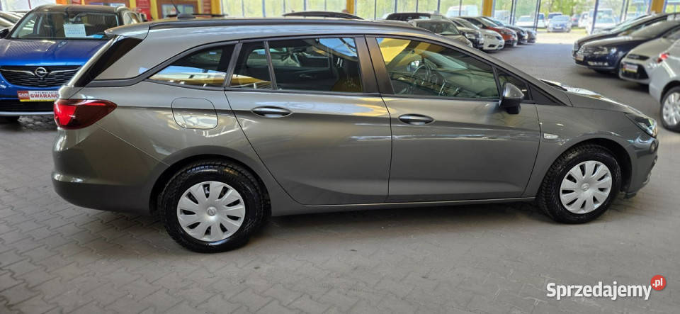 Opel Astra 20192020 OPIS W podanej roczna VAT marża Mysłowice