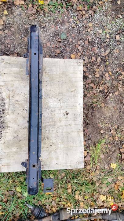 Belka przedniego zderzaka Peugeot 307 Rok produkcji 2004