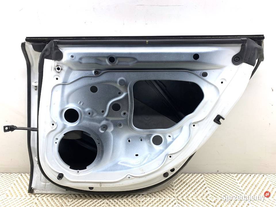 DRZWI PRAWY TYŁ LY9C AUDI A7 4G Hatchback 1018 osobowe podkarpackie