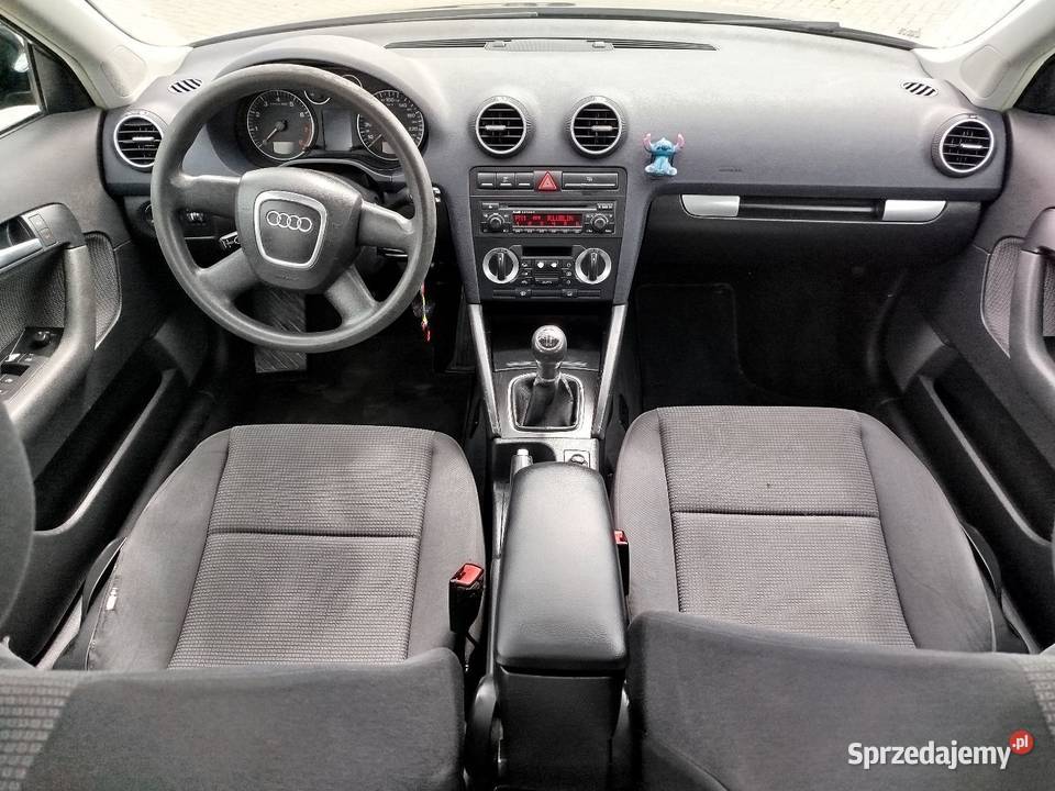 Audi a3 8p 16 Benzyna 2006 wersja 5 drzwi elektryczne lusterka Świdnik