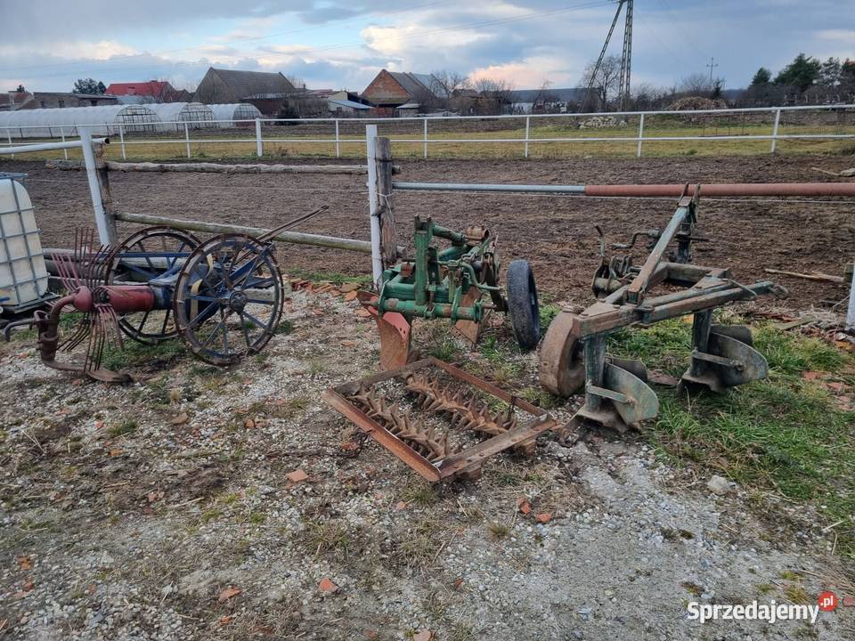 Przyczepa jednoosiowa 35t Grodków sprzedam