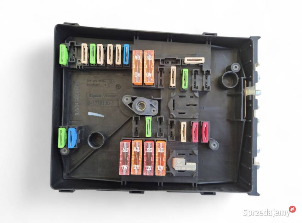 SKRZYNKA BEZPIECZNIKÓW VW SEAT AUDI SKODA osobowe Działoszyce